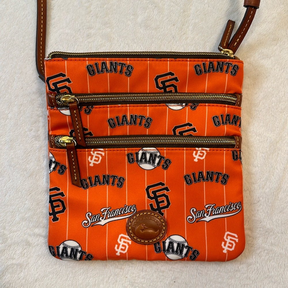 Sf Giants Dooney & Bourke crossbody